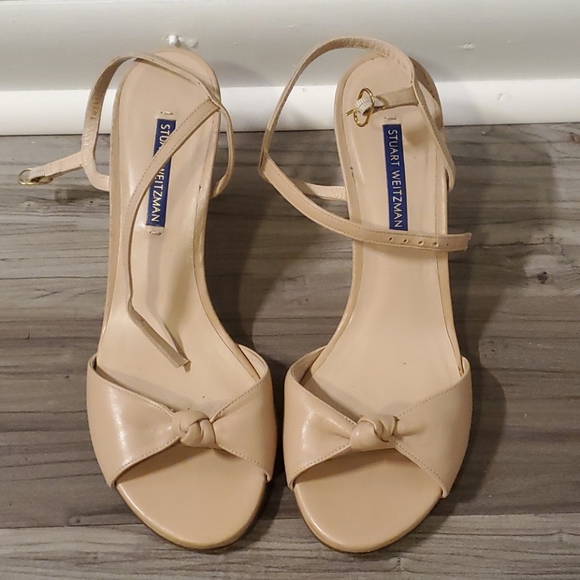 cute nude sandals